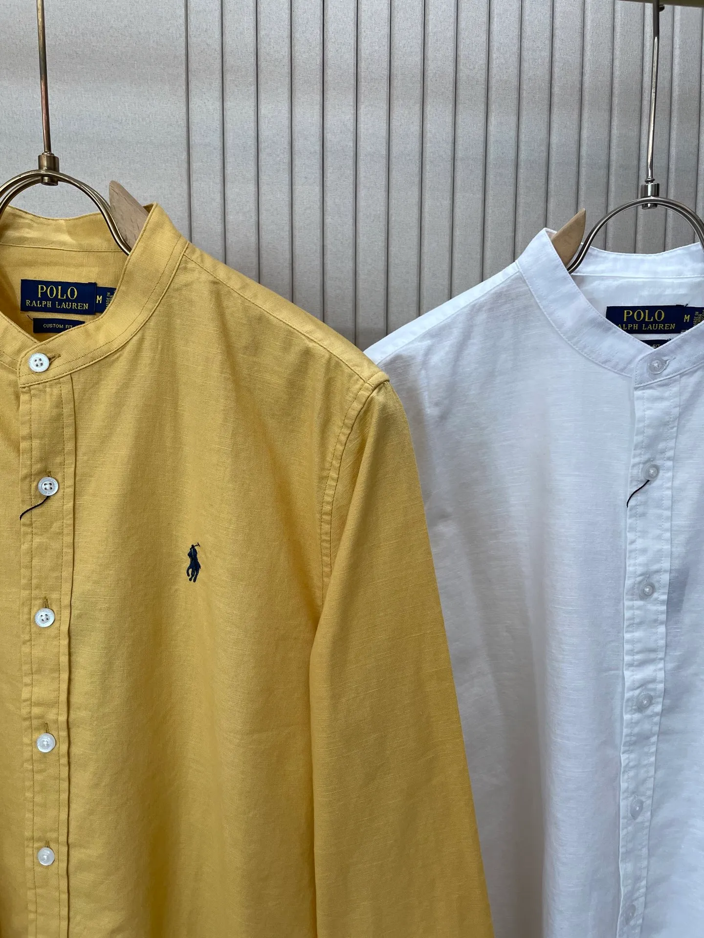 P220 🌸🌸🌸 POLO Ralph Lauren [High Quality] Classic shirt! The classic casual shirt made of pure cotton and linen has a unique design. It has a simple, clean and classic silhouette. It is a versatile style that can be switched at will. The fabric feels soft and delicate, highly breathable, and is close to the skin and comfortable to wear. It can be worn alone as an inner layer. Its versatile performance is beyond your imagination! The upper body of the ready-to-wear is simple and classic yet elegant! Size:M-XXL